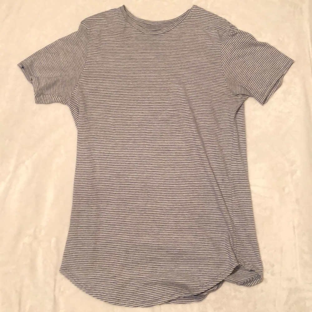 Pacsun grey and white striped scallop tee